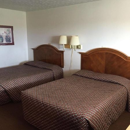 Vista Heights Inn Henrietta Luaran gambar